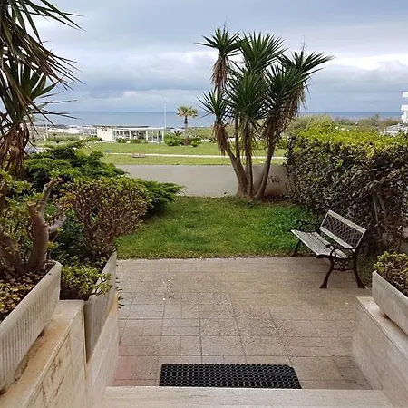 Casa Vacanza Il Faro Apartamento *